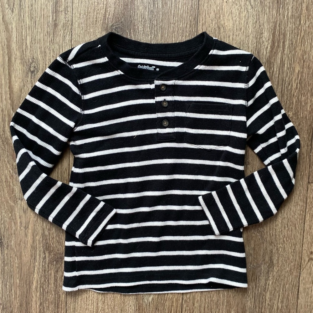 Cat & Jack Black White Stripe Crewneck Long Sleeve Shirt